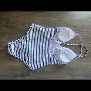 Cupshe swimsuit